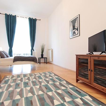Warsaw City Apartments Екстер'єр фото