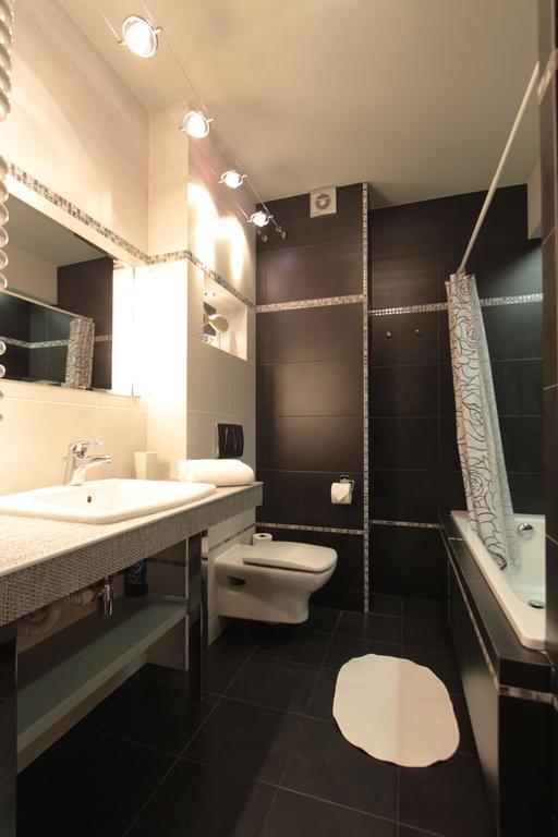 Warsaw City Apartments Екстер'єр фото