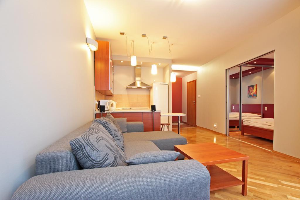 Warsaw City Apartments Екстер'єр фото
