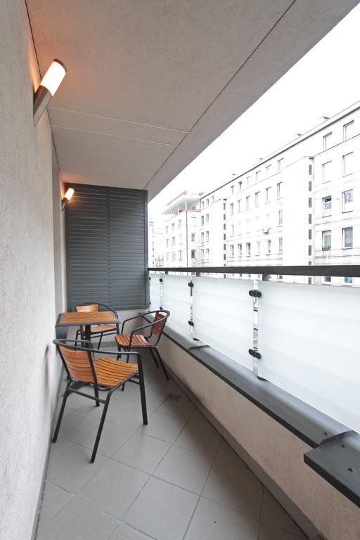 Warsaw City Apartments Екстер'єр фото