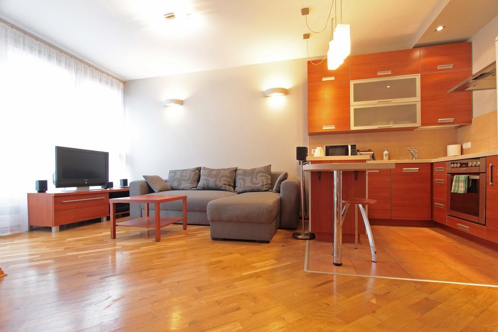 Warsaw City Apartments Екстер'єр фото